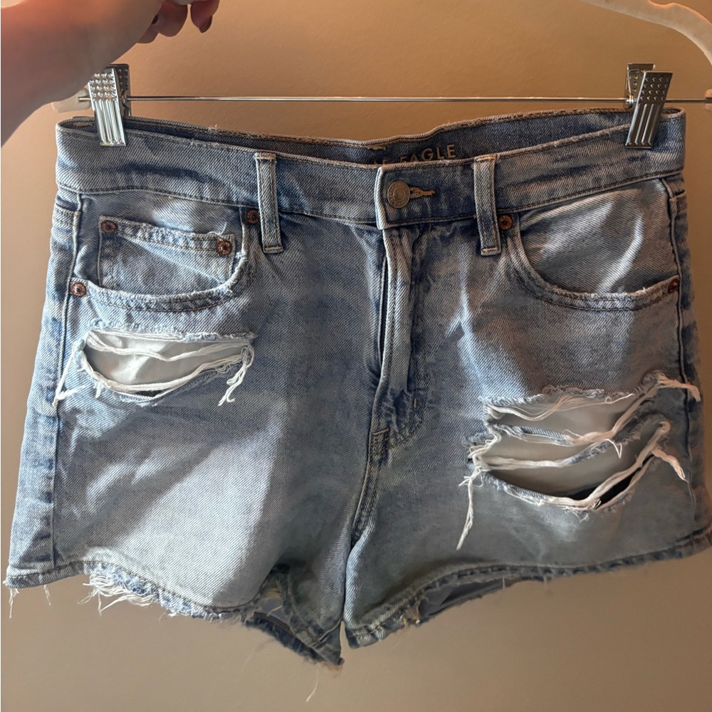 Like new-American eagle shorts